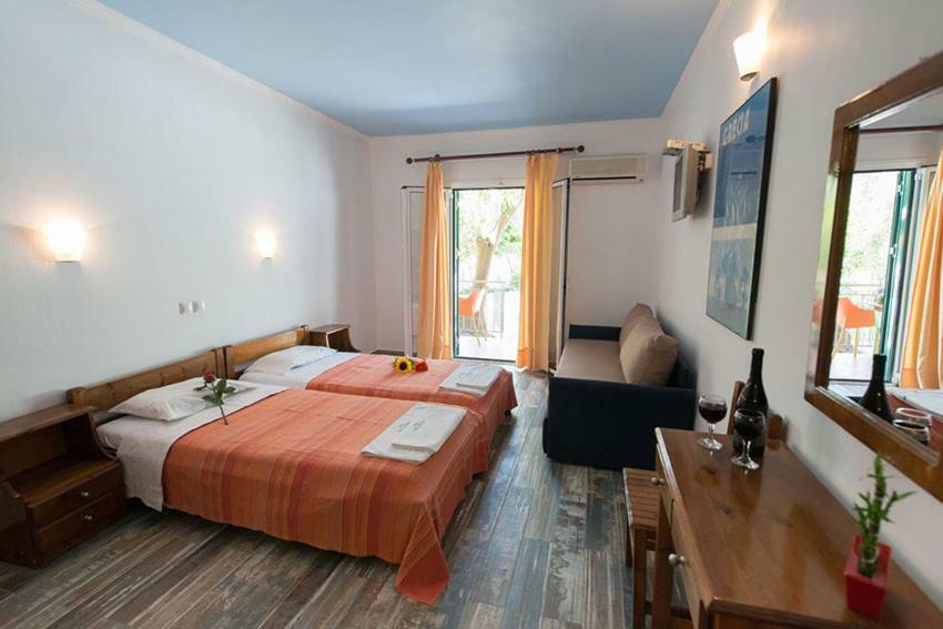 Ilios Hotel & Villas Geni  Экстерьер фото