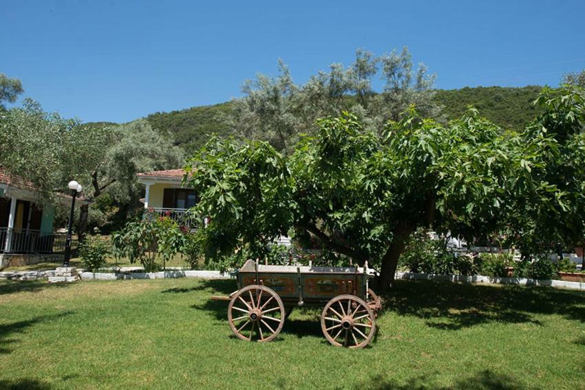 Ilios Hotel & Villas Geni  Экстерьер фото
