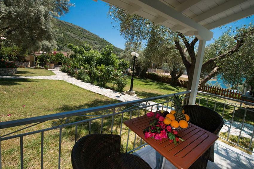 Ilios Hotel & Villas Geni  Экстерьер фото