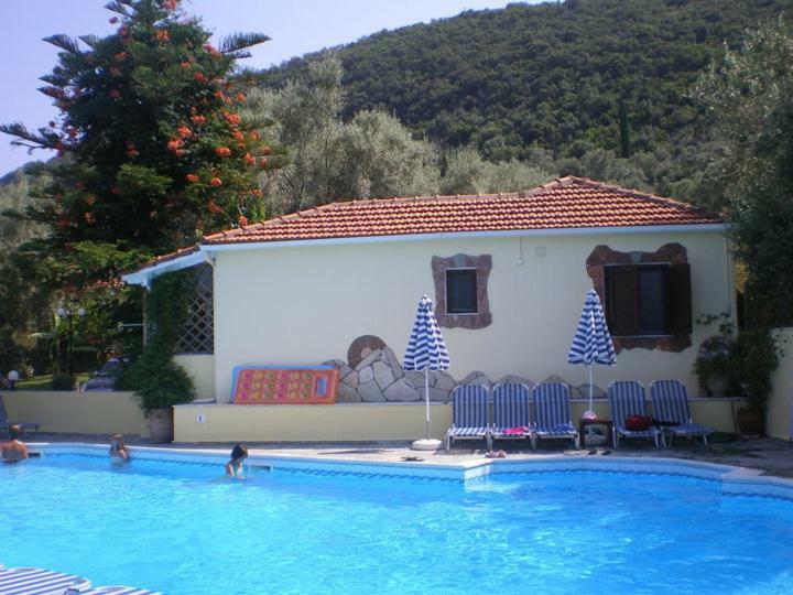 Ilios Hotel & Villas Geni  Экстерьер фото